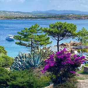 Casa Mughetto R5055 Seafront, Private Sea Access, Swimming Pool Casa vacanze La Maddalena (Sassari)